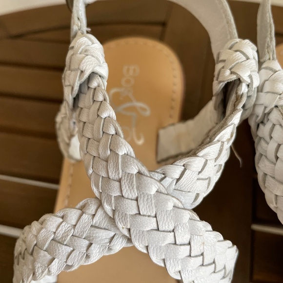 Genuine leather White Sandals size 37 - Picture 4 of 8